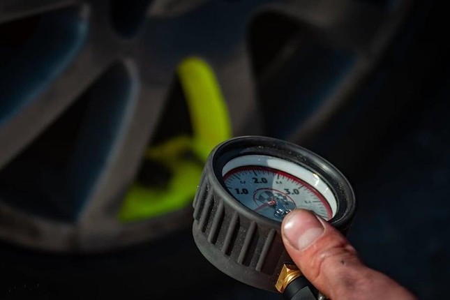 Tầm quan trọng của việc kiểm tra áp suất lốp xe ảnh 2